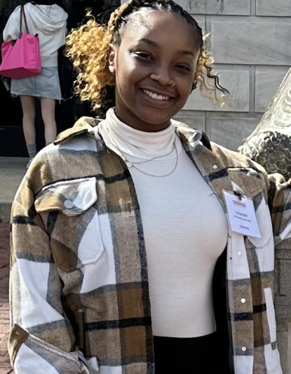 Zy'Aye Bell Headshot