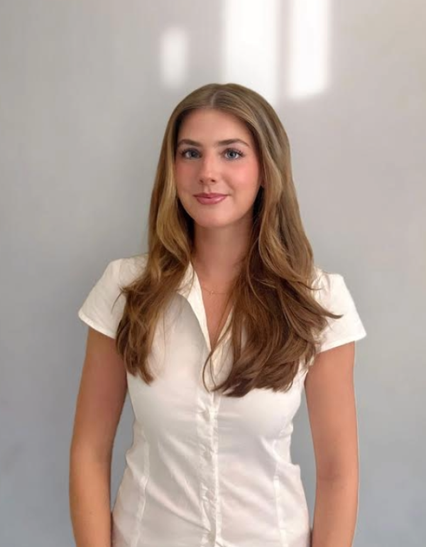 Leah Schutz Headshot